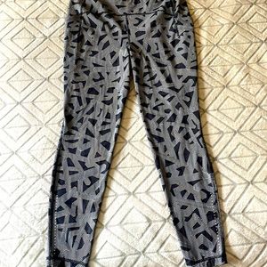 Lululemon geometric shape swift speed high rise leggings